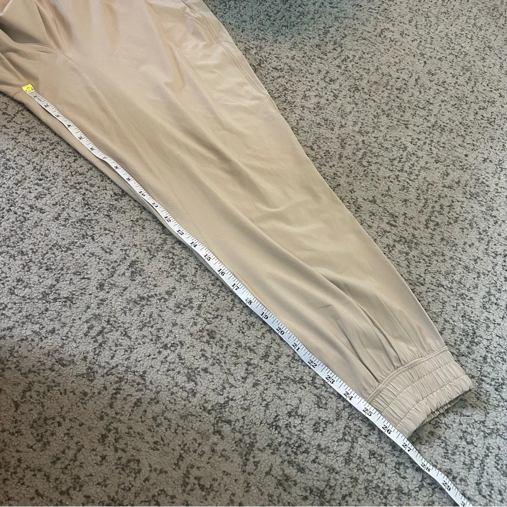 Lululemon Trench Beige Sun Setter High Rise Full Length Joggers Size 12